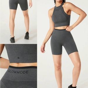 Seamless Ribbed Panel Contour Shorts